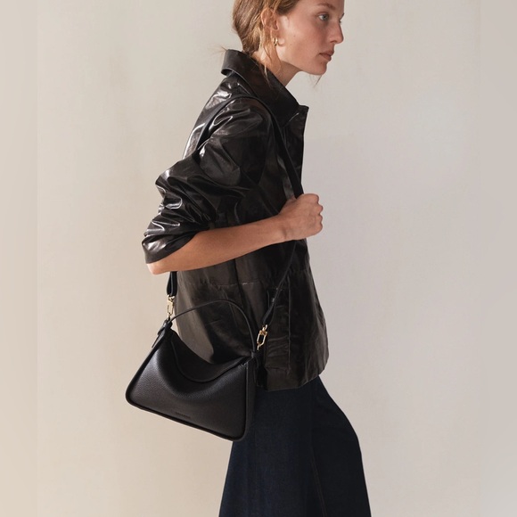 The Horse | Clementine in Black with gold hardware - Picture 2 of 12